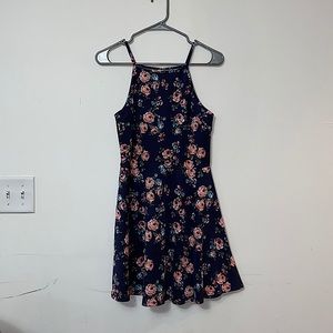 Navy floral dress. Brand: no boundaries 94% polyester 6% spandex